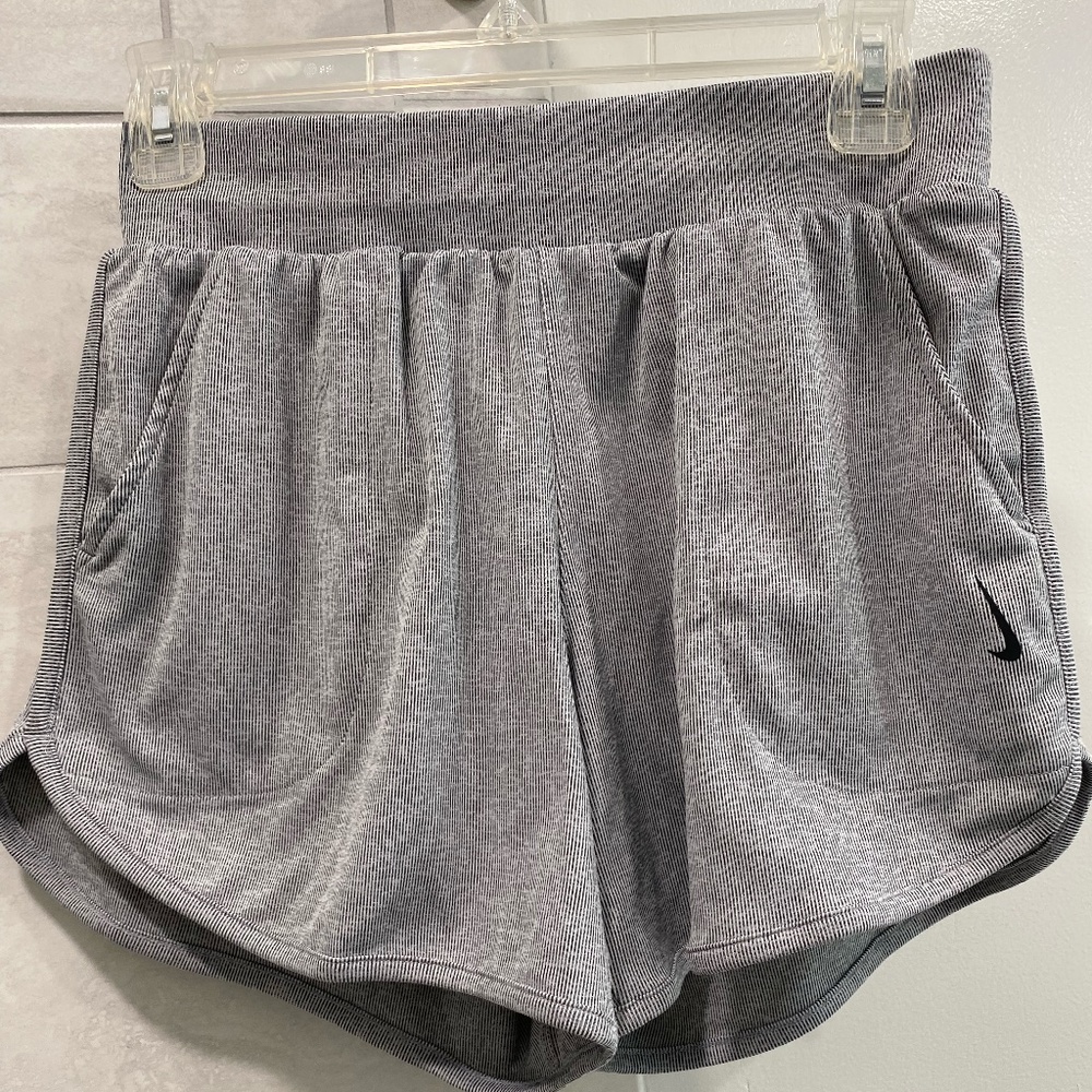 NIKE RUN SHORTS - Picture 2 of 3